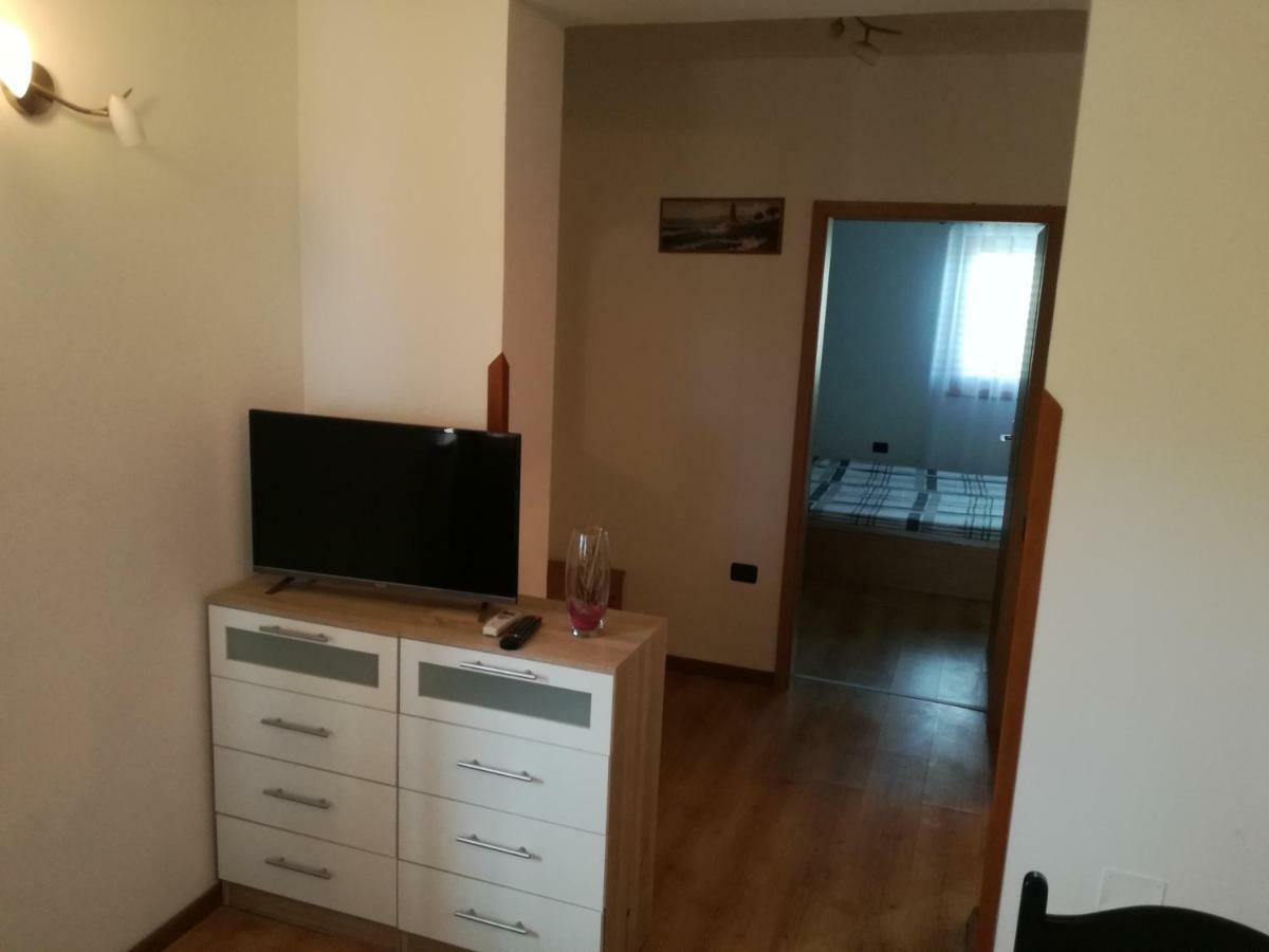 Apartment Rojnic Galižana Екстериор снимка